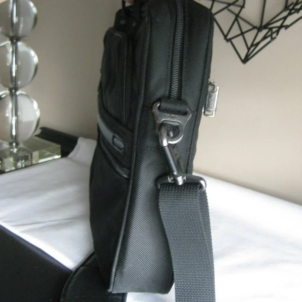 TUMI Alpha Slim Laptop Tablet Briefcase Shoulder Bag Case